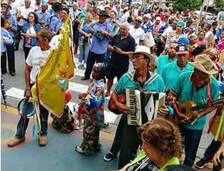 Aparecida sedia o XVI Encontro de Companhia de Reis